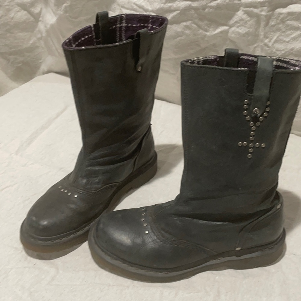 Dr. Martens short leather vintage boot